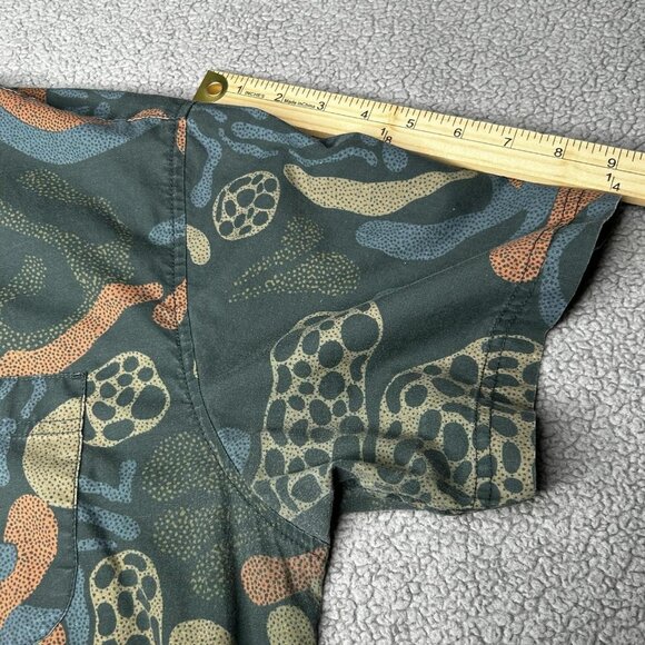 Howler Bros Shirt Mens Large Green Short Sleeve Button Down Abstract Print Surf - Picture 7 of 9